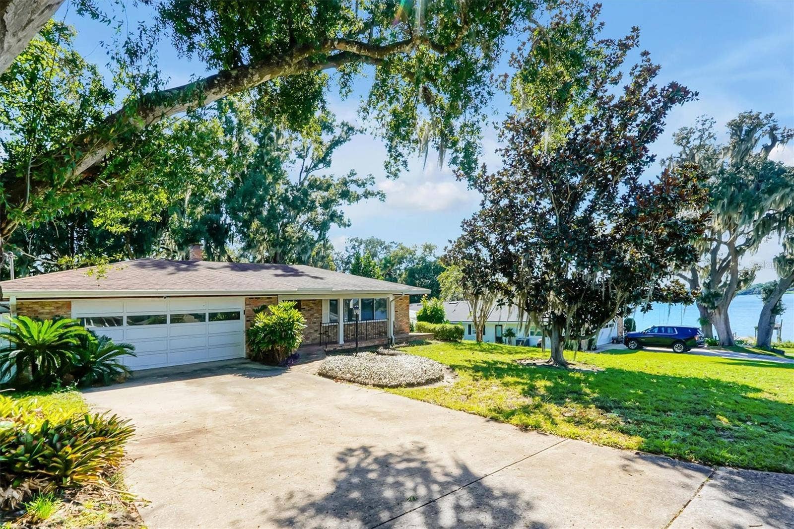 1400 AVENUE D NE, Winter Haven, FL 33881 1400 AVENUE D NE, Winter Haven, FL 33881
