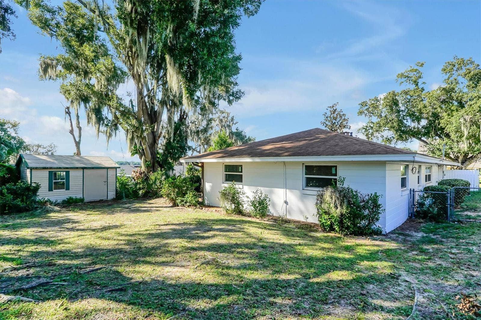 1400 AVENUE D NE, Winter Haven, FL 33881 1400 AVENUE D NE, Winter Haven, FL 33881