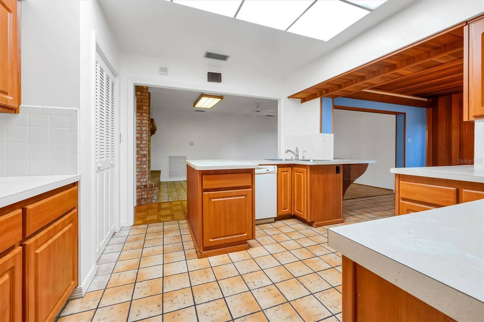 1400 AVENUE D NE, Winter Haven, FL 33881 1400 AVENUE D NE, Winter Haven, FL 33881