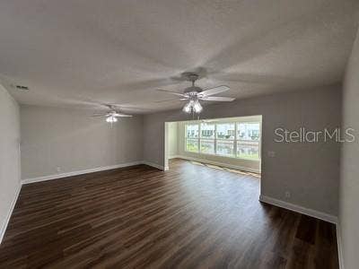 100 EL CAMINO DR, #104, Winter Haven, FL 33884 Living room
