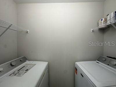 100 EL CAMINO DR, #104, Winter Haven, FL 33884 Laundry closet