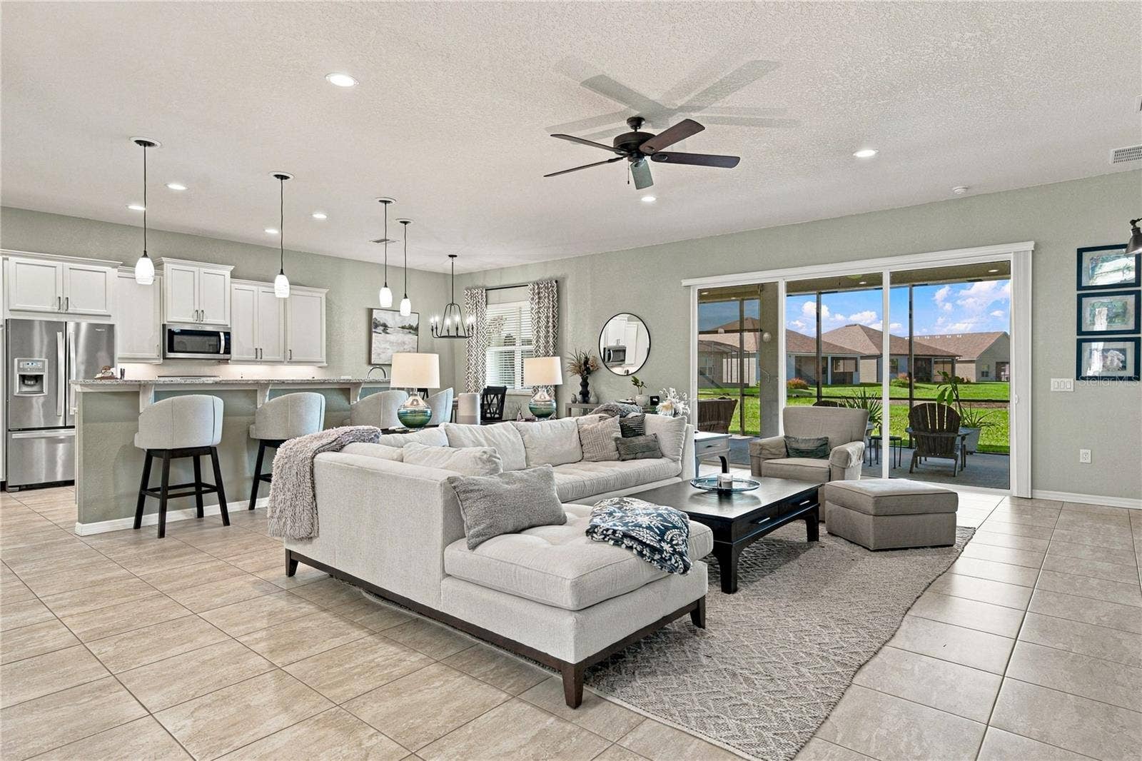 6125 PEBBLE BEACH BOULEVARD, Winter Haven, FL 33884 Living room