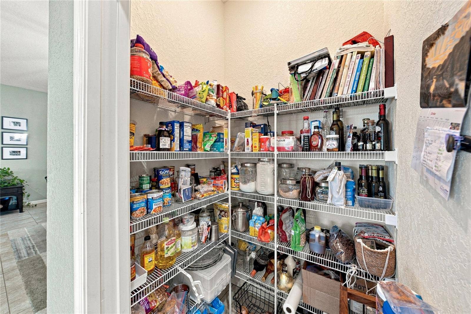 6125 PEBBLE BEACH BOULEVARD, Winter Haven, FL 33884 Walk-in pantry