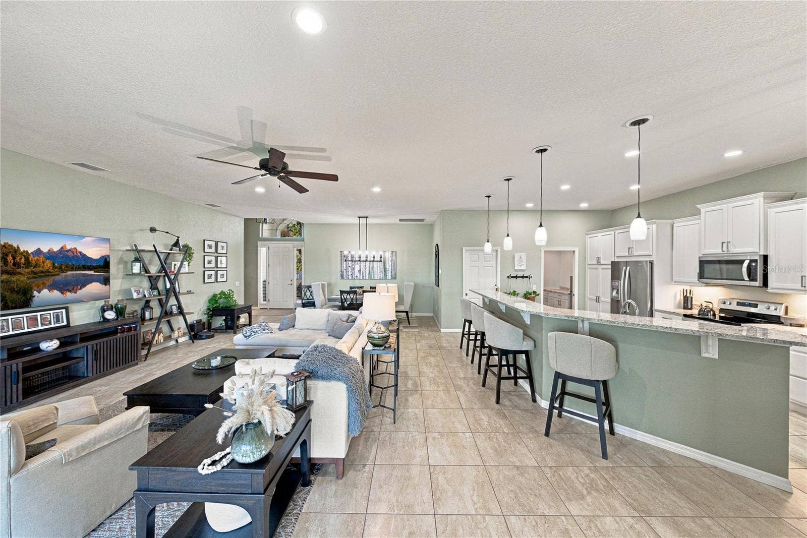6125 PEBBLE BEACH BOULEVARD, Winter Haven, FL 33884 Kitchen