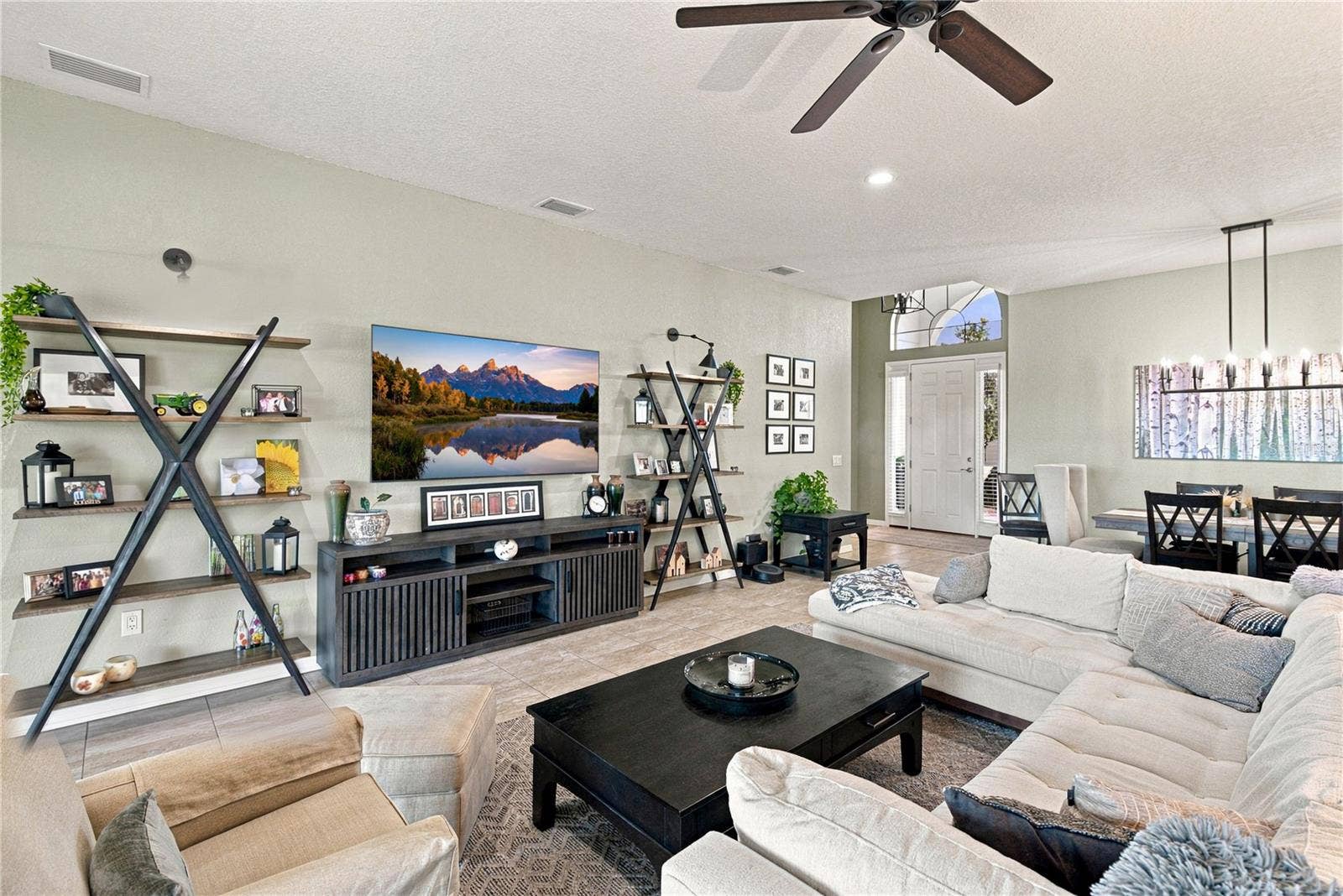 6125 PEBBLE BEACH BOULEVARD, Winter Haven, FL 33884 Living room