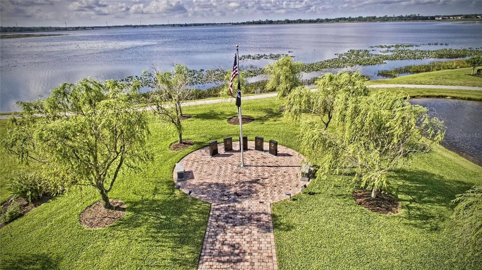6125 PEBBLE BEACH BOULEVARD, Winter Haven, FL 33884 Lake Ashton Veterans Memorial