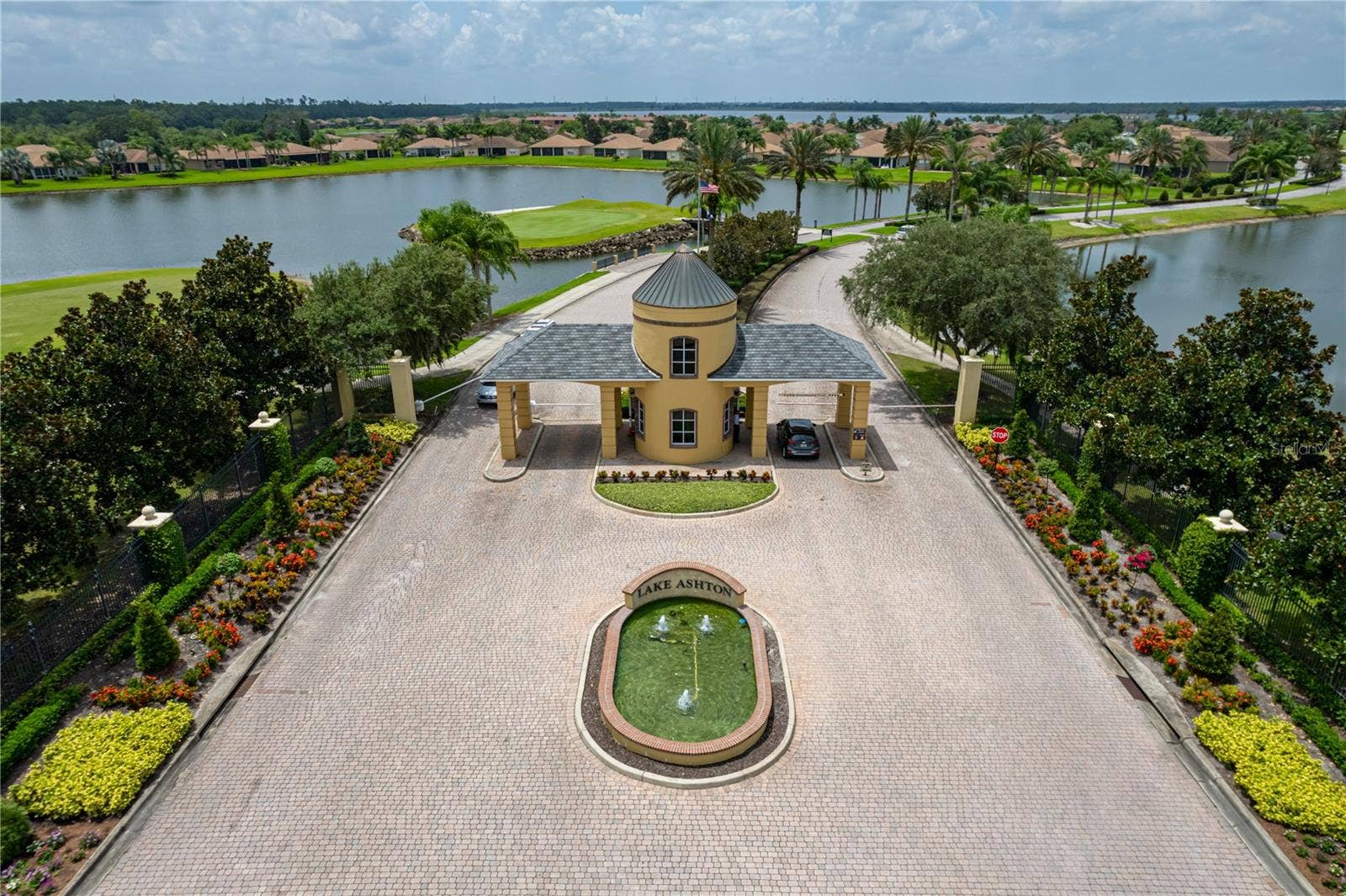 6125 PEBBLE BEACH BOULEVARD, Winter Haven, FL 33884 Lake Ashton main gate