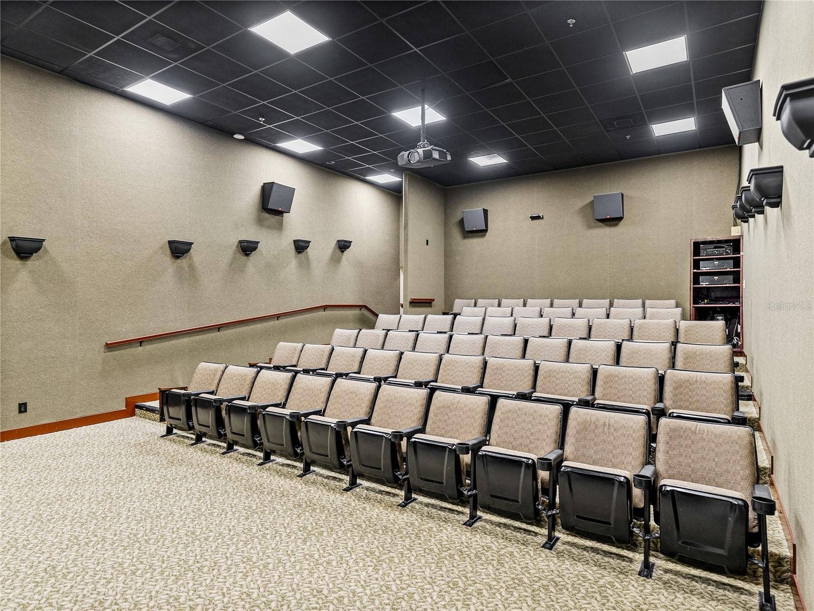 6125 PEBBLE BEACH BOULEVARD, Winter Haven, FL 33884 Clubhouse theater