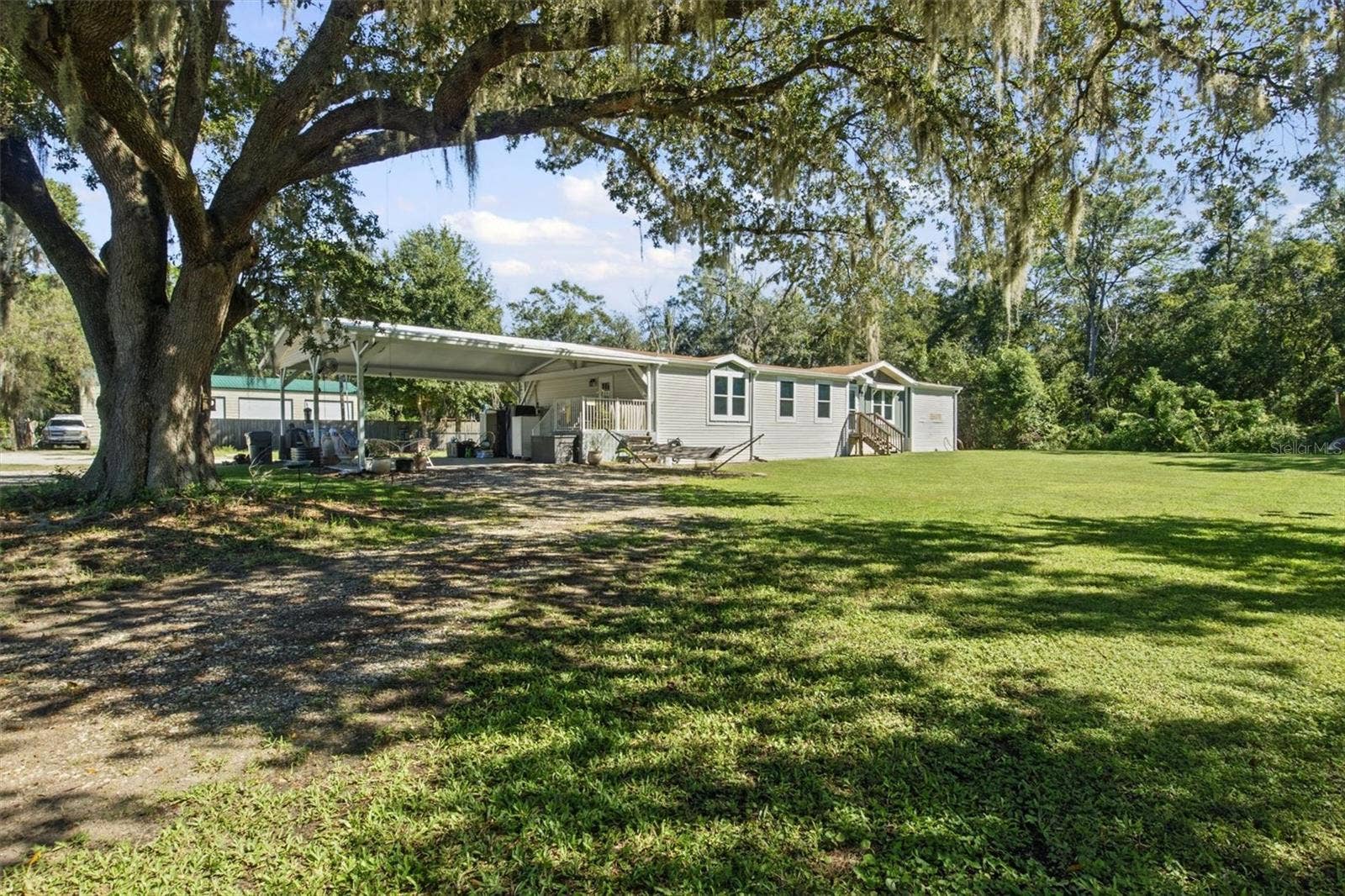 2125 MYRTLE ROAD, Lakeland, FL 33810 2125 MYRTLE ROAD, Lakeland, FL 33810