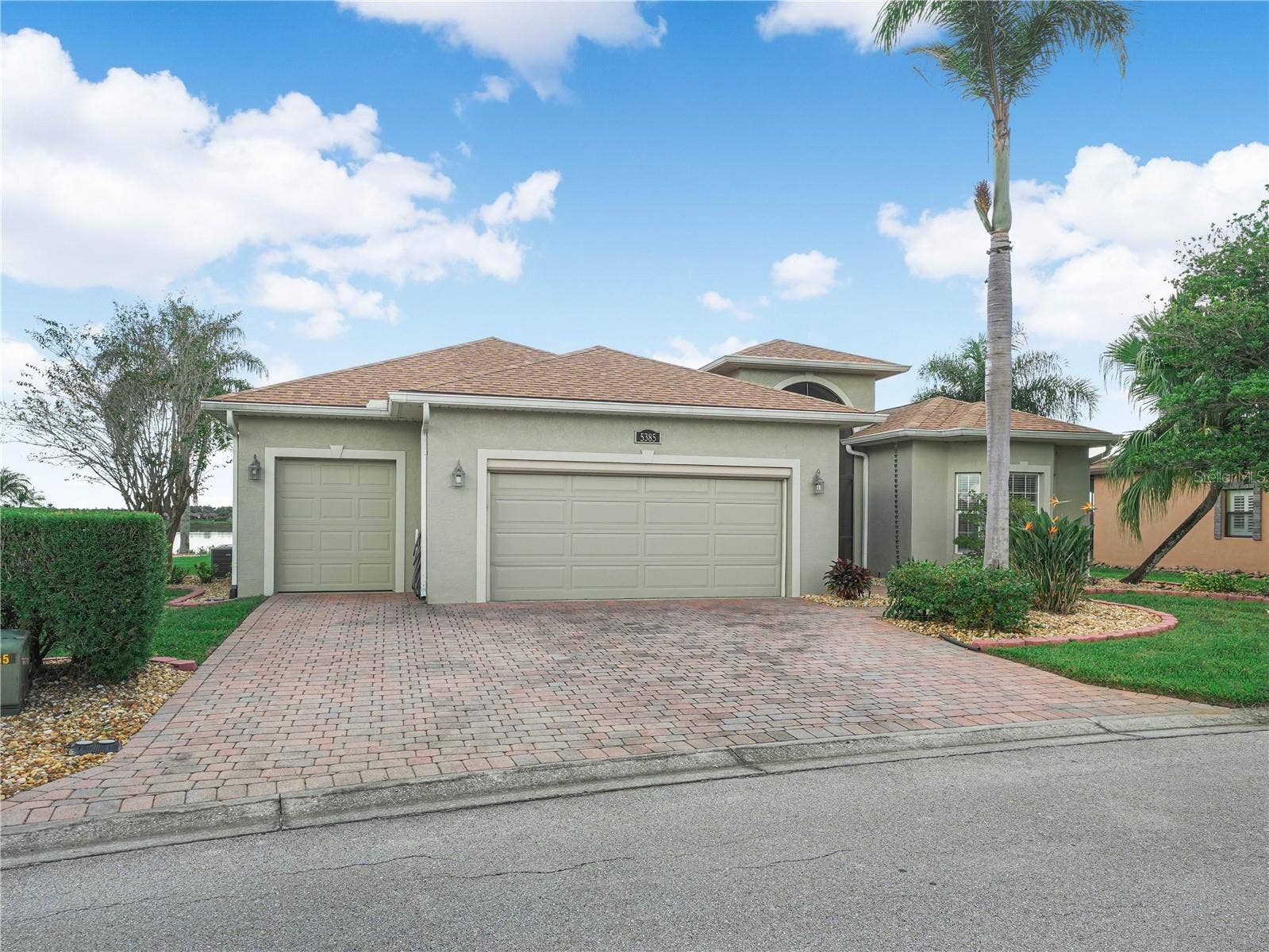 5385 HOGAN LANE, Winter Haven, FL 33884 Double Car Garage and Golf Cart Garage