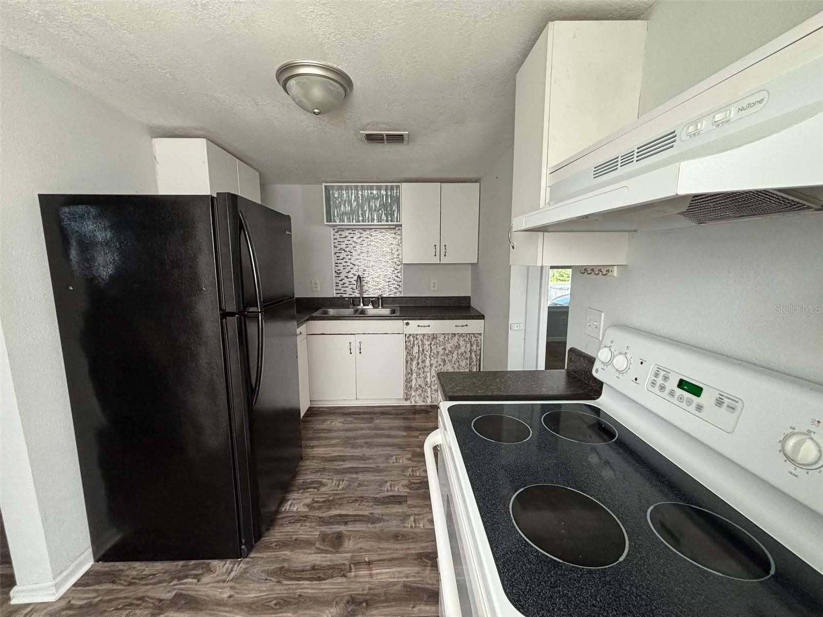 2505 GOLFVIEW STREET, Lakeland, FL 33801 2505 GOLFVIEW STREET, Lakeland, FL 33801