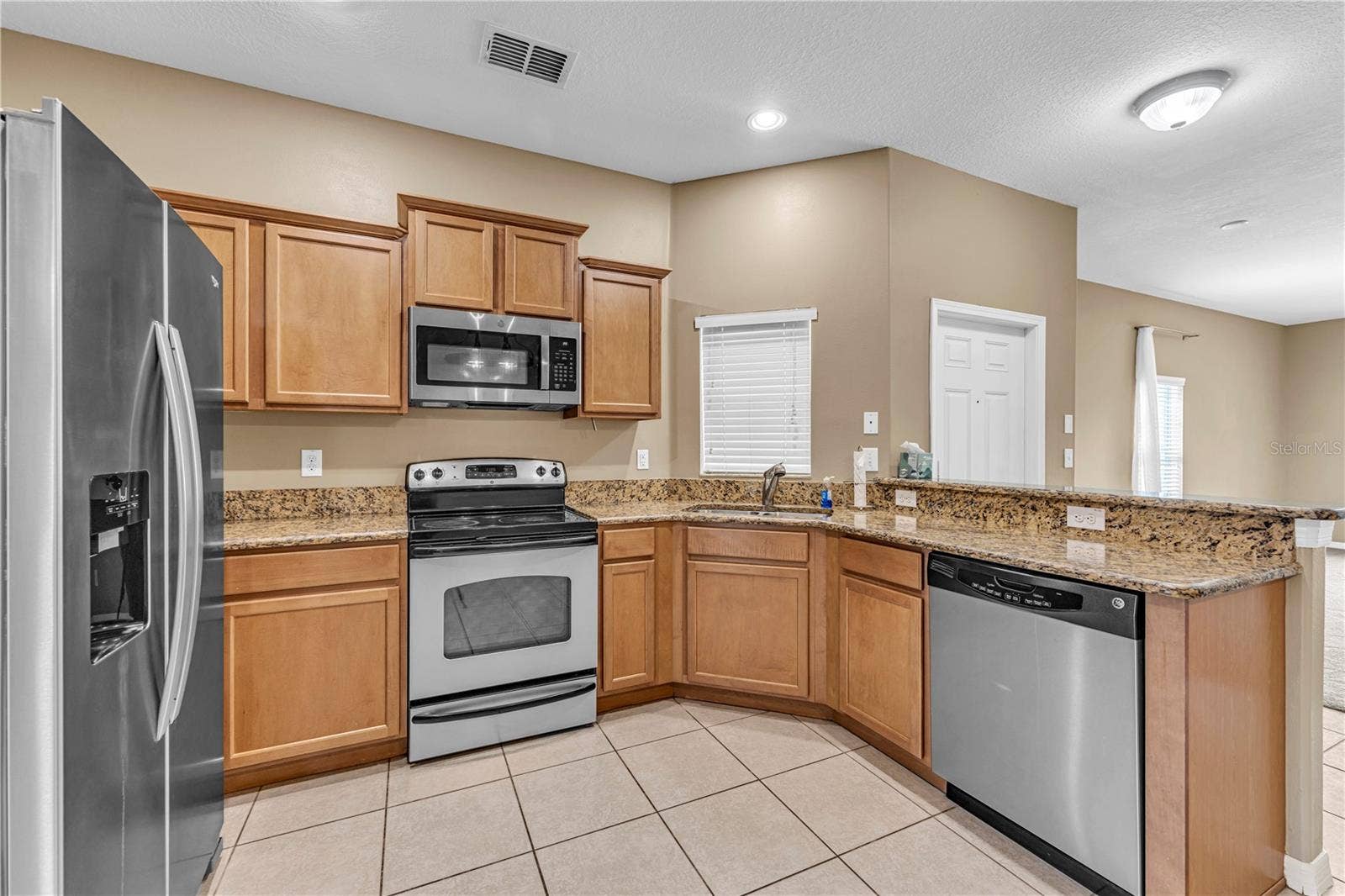 4019 WINDING VINE DRIVE, Lakeland, FL 33812 4019 WINDING VINE DRIVE, Lakeland, FL 33812