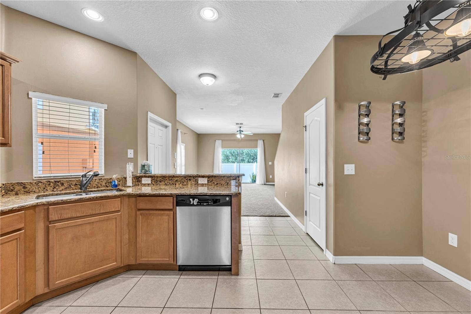 4019 WINDING VINE DRIVE, Lakeland, FL 33812 4019 WINDING VINE DRIVE, Lakeland, FL 33812