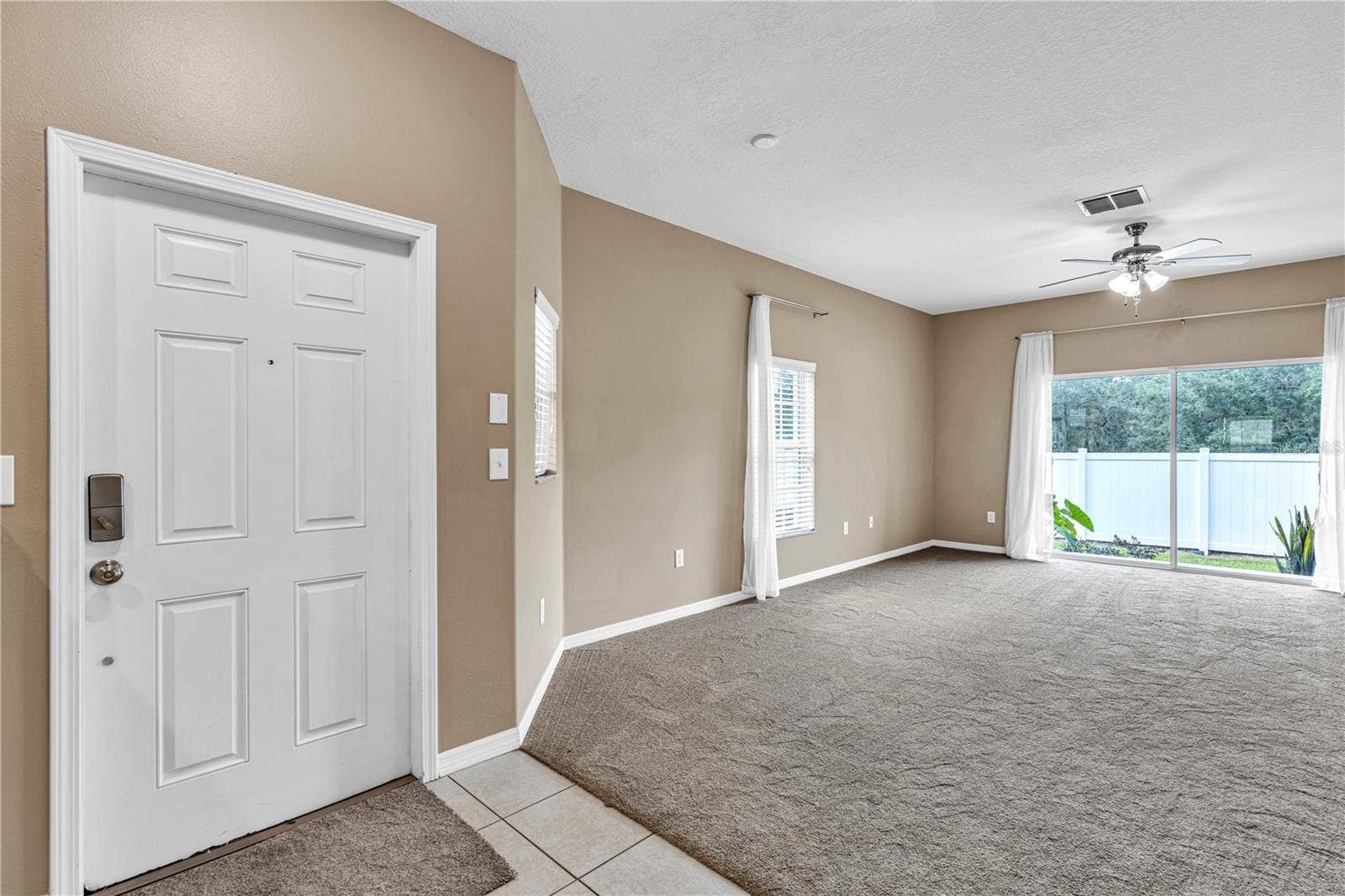 4019 WINDING VINE DRIVE, Lakeland, FL 33812 4019 WINDING VINE DRIVE, Lakeland, FL 33812