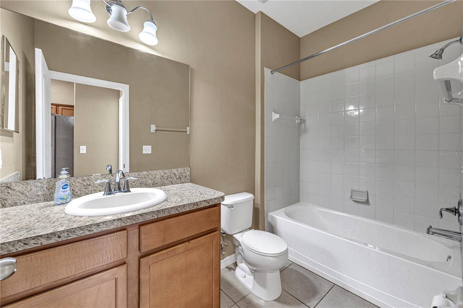 4019 WINDING VINE DRIVE, Lakeland, FL 33812 4019 WINDING VINE DRIVE, Lakeland, FL 33812