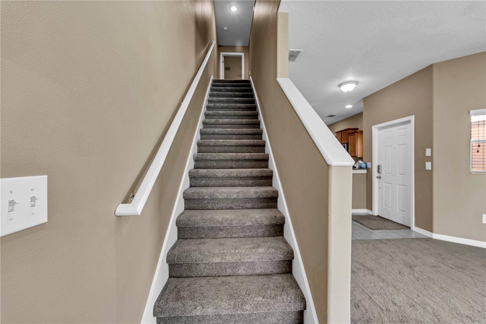 4019 WINDING VINE DRIVE, Lakeland, FL 33812 4019 WINDING VINE DRIVE, Lakeland, FL 33812