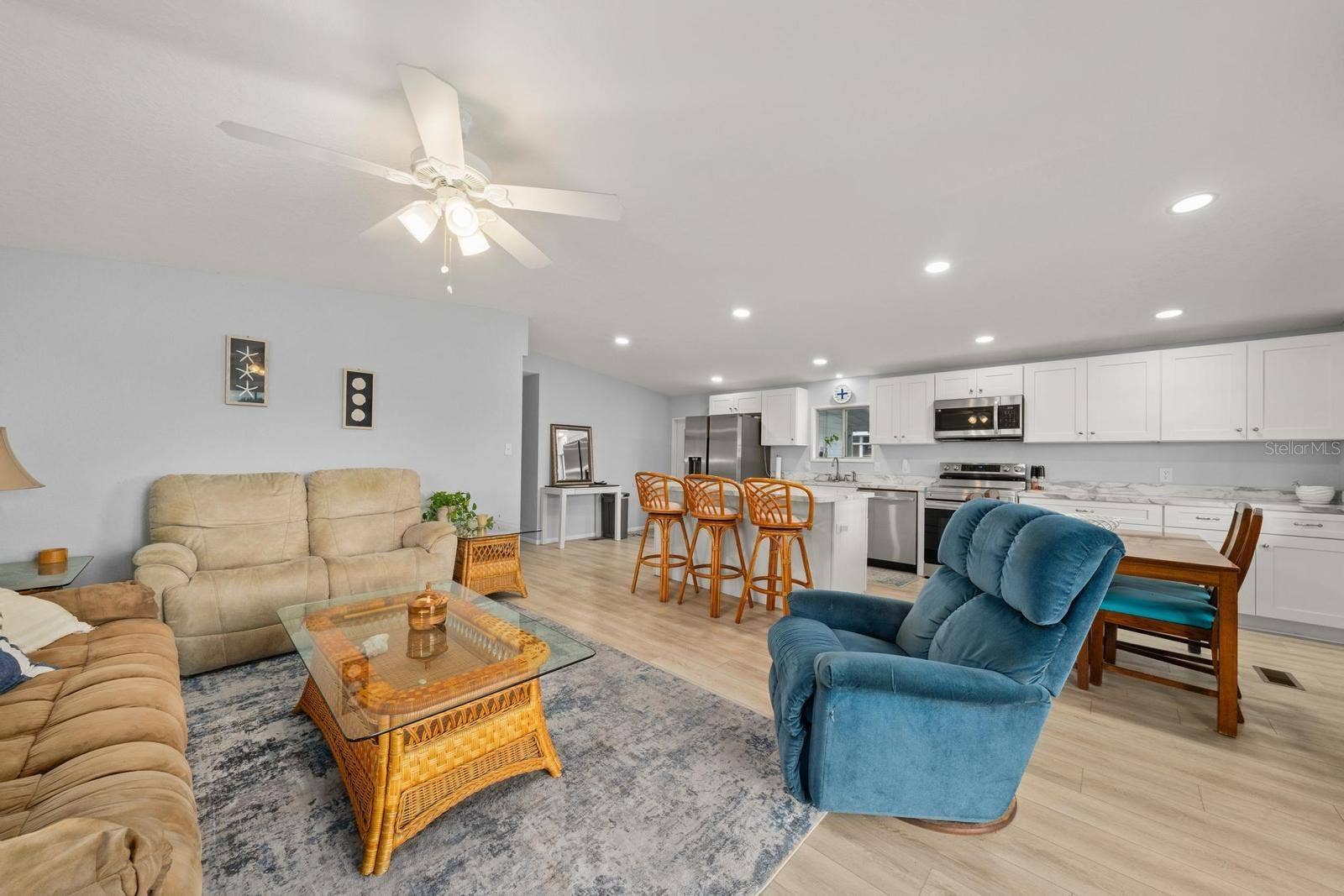 2024 E ROBIN AVENUE, Sebring, FL 33870