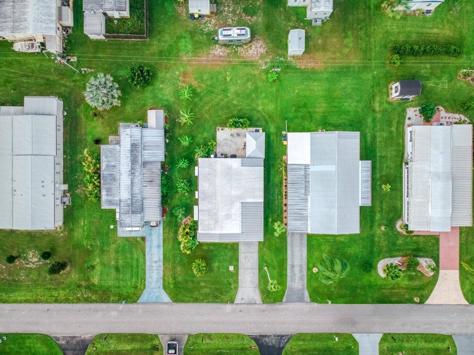2024 E ROBIN AVENUE, Sebring, FL 33870