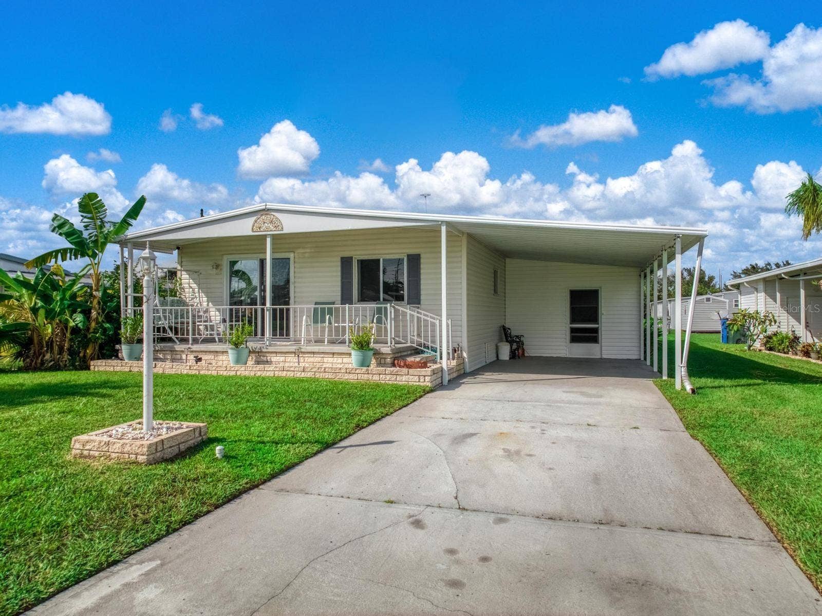 2024 E ROBIN AVENUE, Sebring, FL 33870