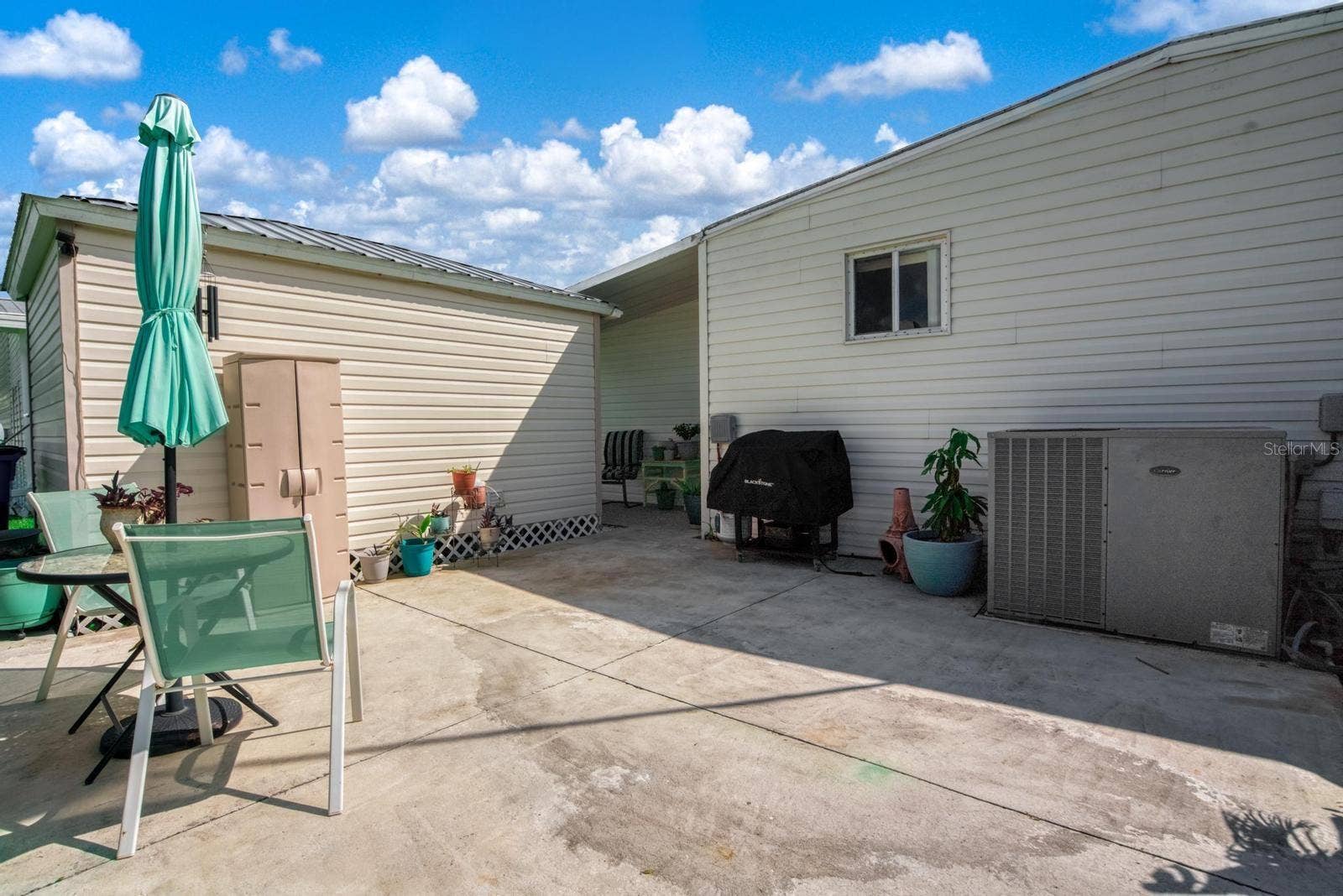 2024 E ROBIN AVENUE, Sebring, FL 33870