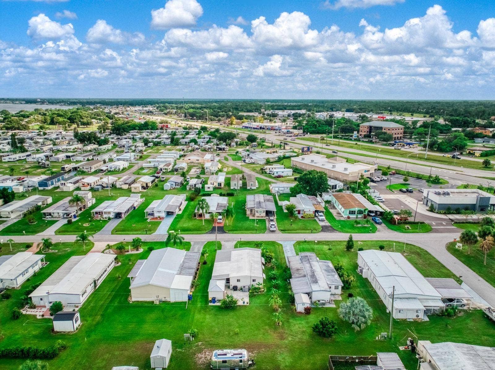 2024 E ROBIN AVENUE, Sebring, FL 33870