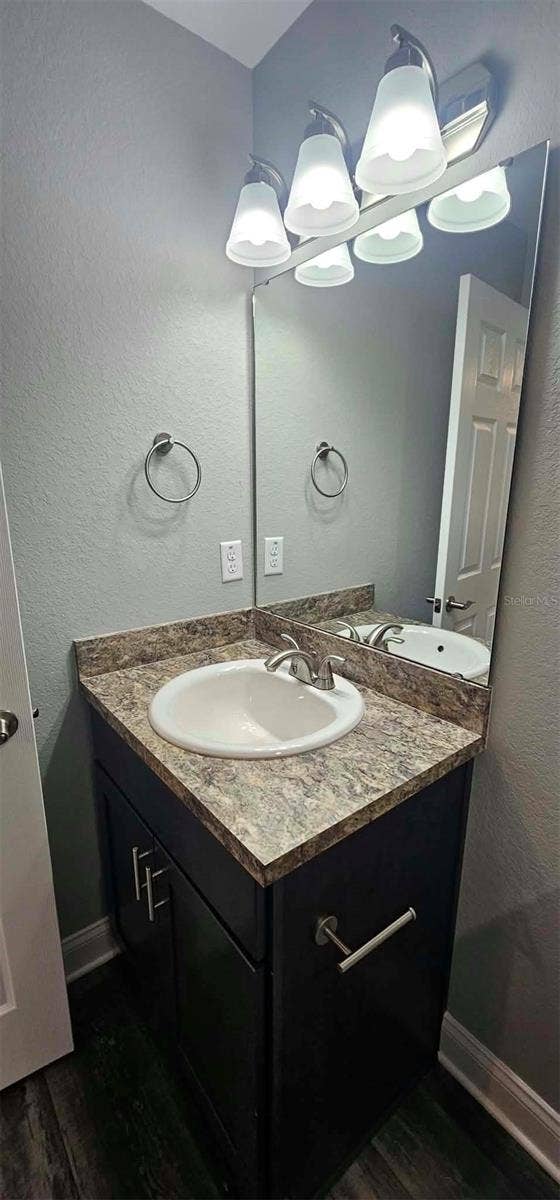 810 EDITH, Lakeland, FL 33815