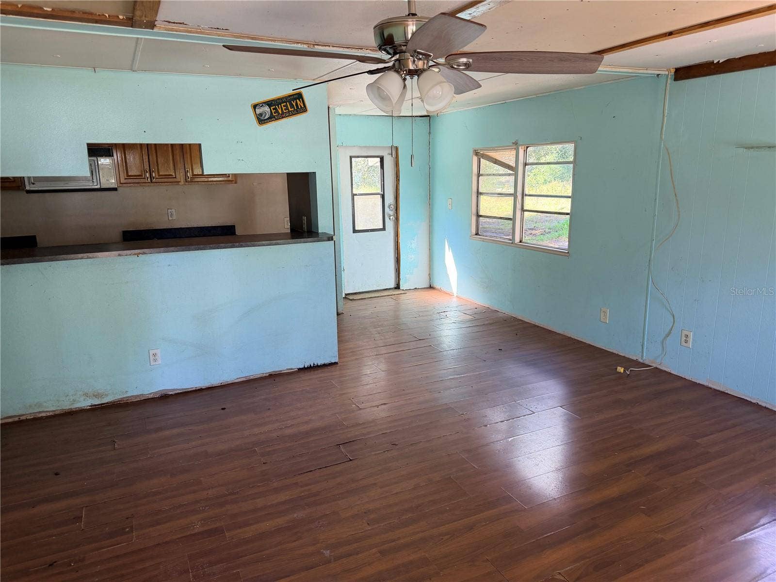 4528 MEADOWVIEW DRIVE, Lakeland, FL 33810 4528 MEADOWVIEW DRIVE, Lakeland, FL 33810