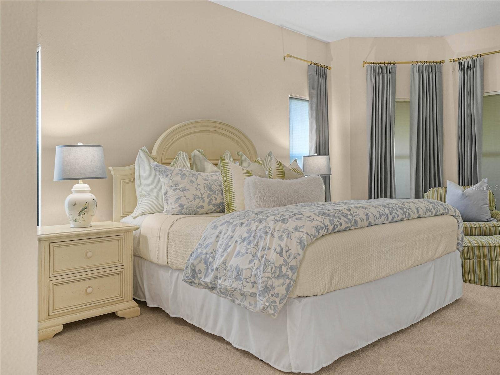 4299 ASHTON CLUB DRIVE, Lake Wales, FL 33859 Primary Suite Furniture
