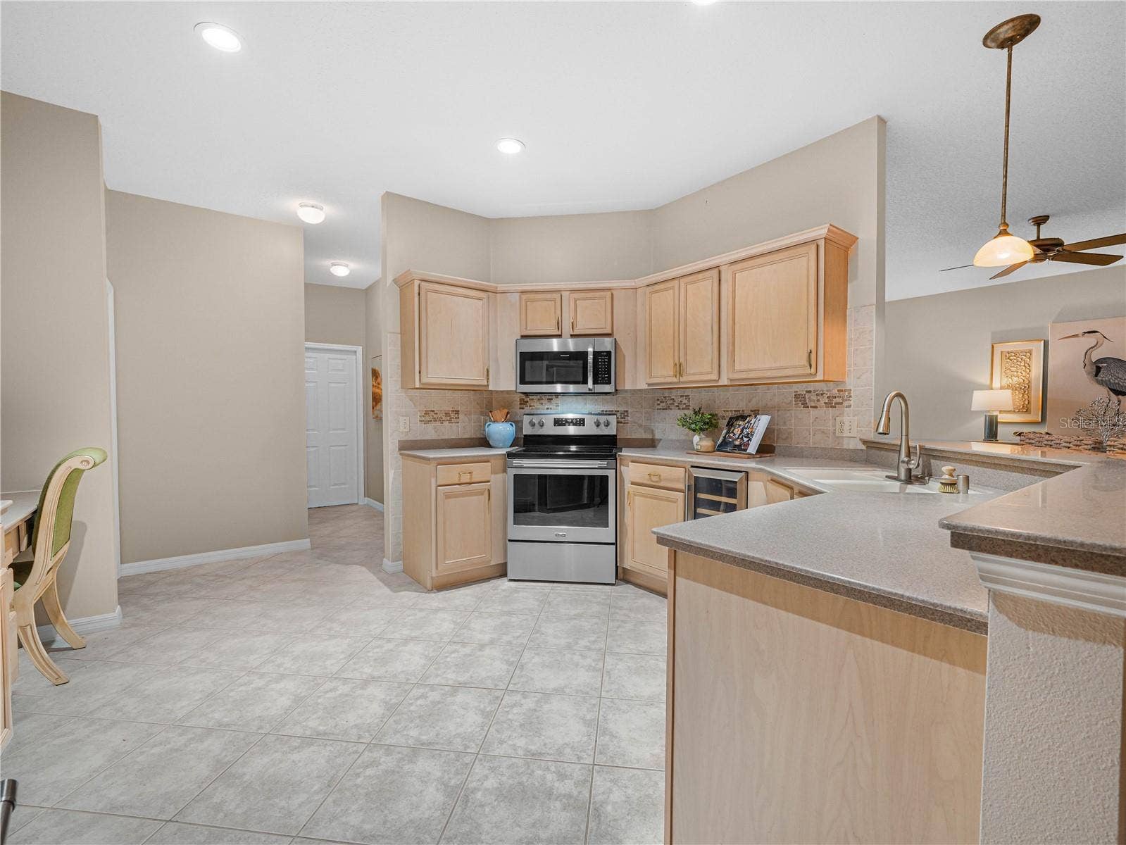 4299 ASHTON CLUB DRIVE, Lake Wales, FL 33859 Tile Flooring in the Kitchen