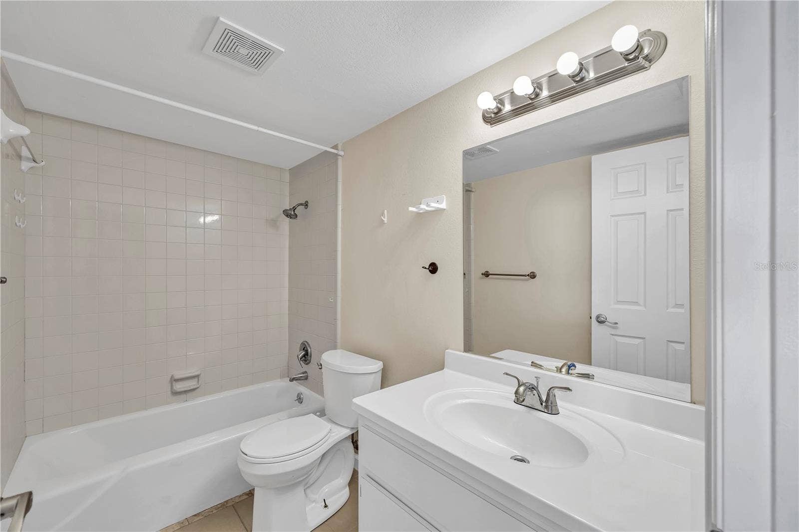1550 11TH STREET NE, #B3, Winter Haven, FL 33881