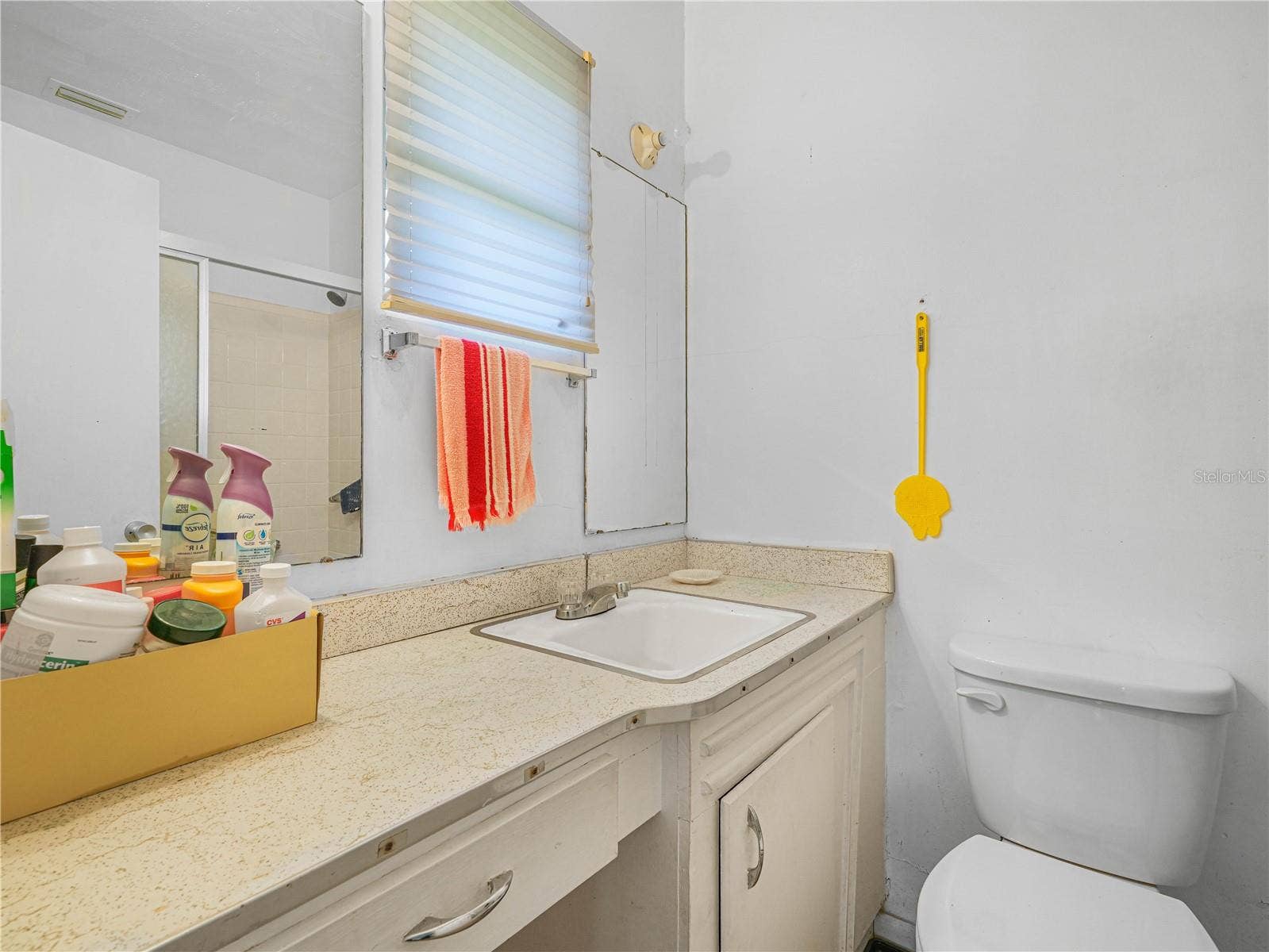 Bathroom in Corner Bedroom