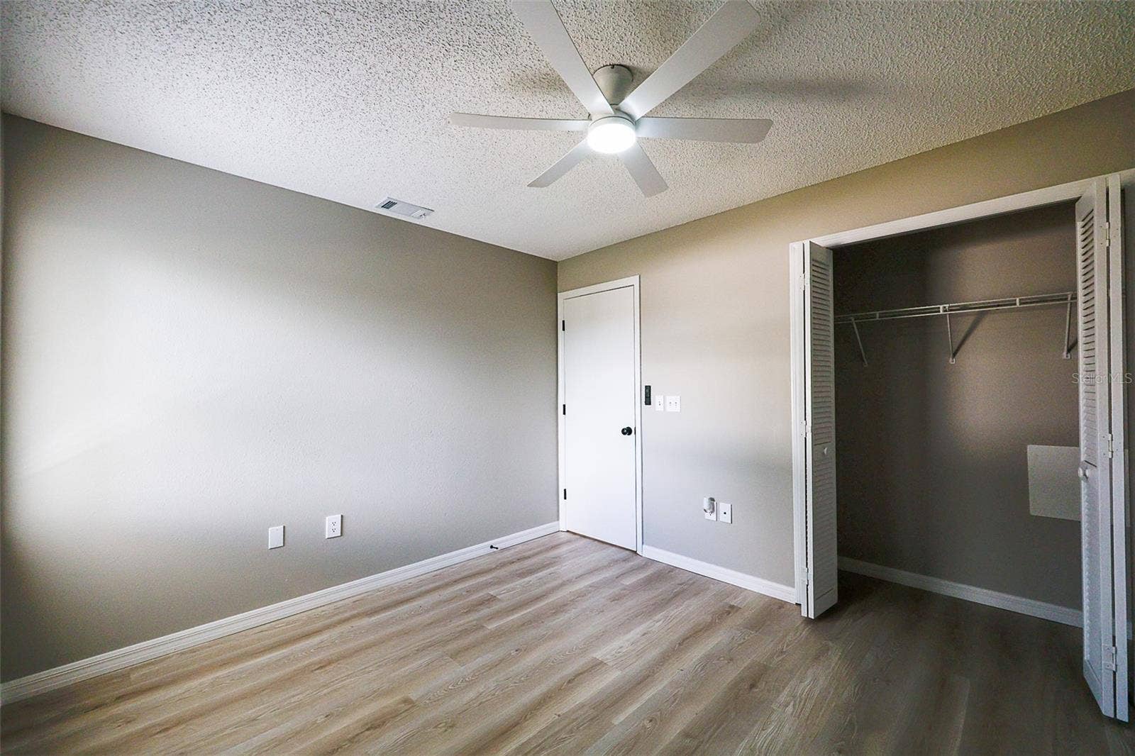 5351 ST LUCIA DRIVE, Lakeland, FL 33812 5351 ST LUCIA DRIVE, Lakeland, FL 33812