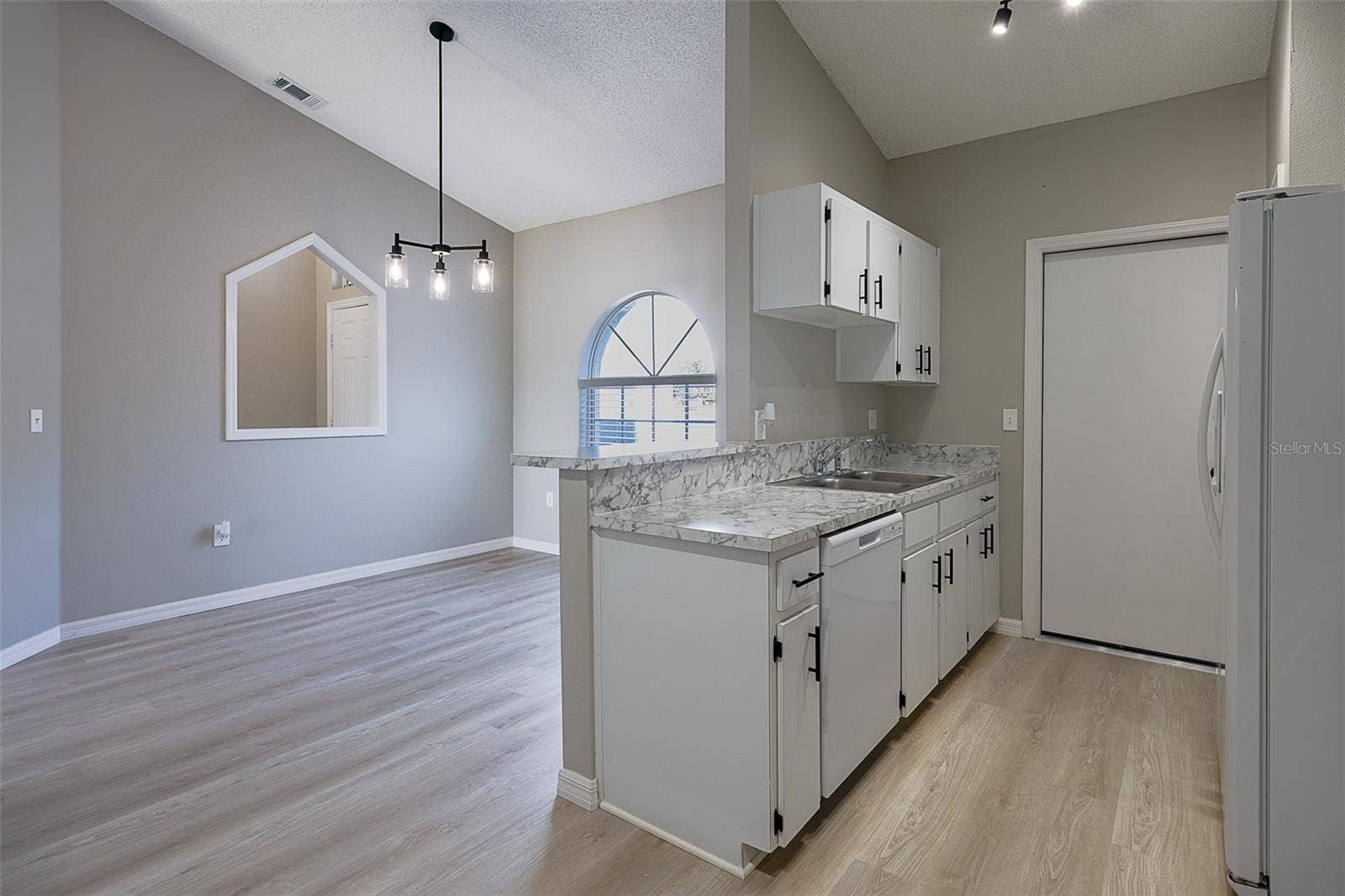 5351 ST LUCIA DRIVE, Lakeland, FL 33812 5351 ST LUCIA DRIVE, Lakeland, FL 33812