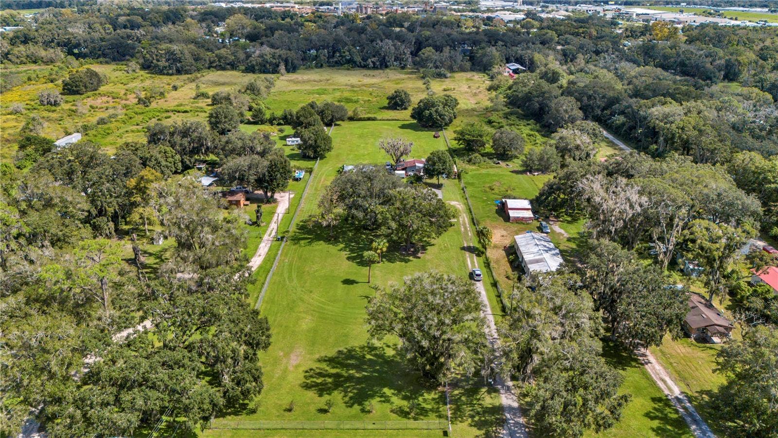 2510 REYNOLDS ROAD, Lakeland, FL 33801 2510 REYNOLDS ROAD, Lakeland, FL 33801