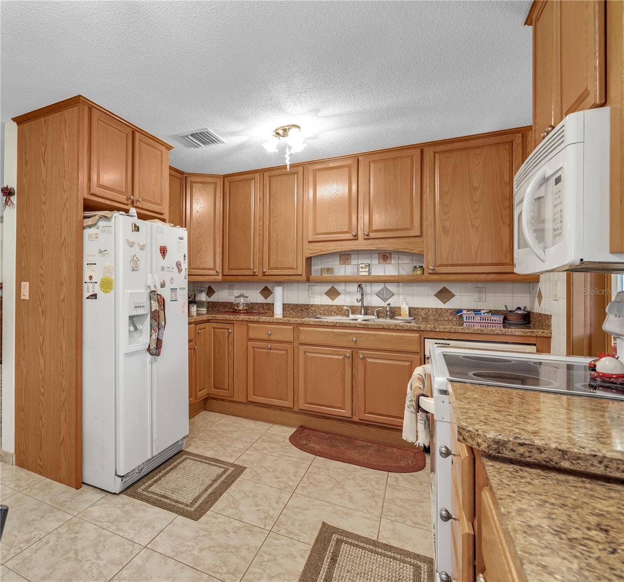 2510 REYNOLDS ROAD, Lakeland, FL 33801 2510 REYNOLDS ROAD, Lakeland, FL 33801