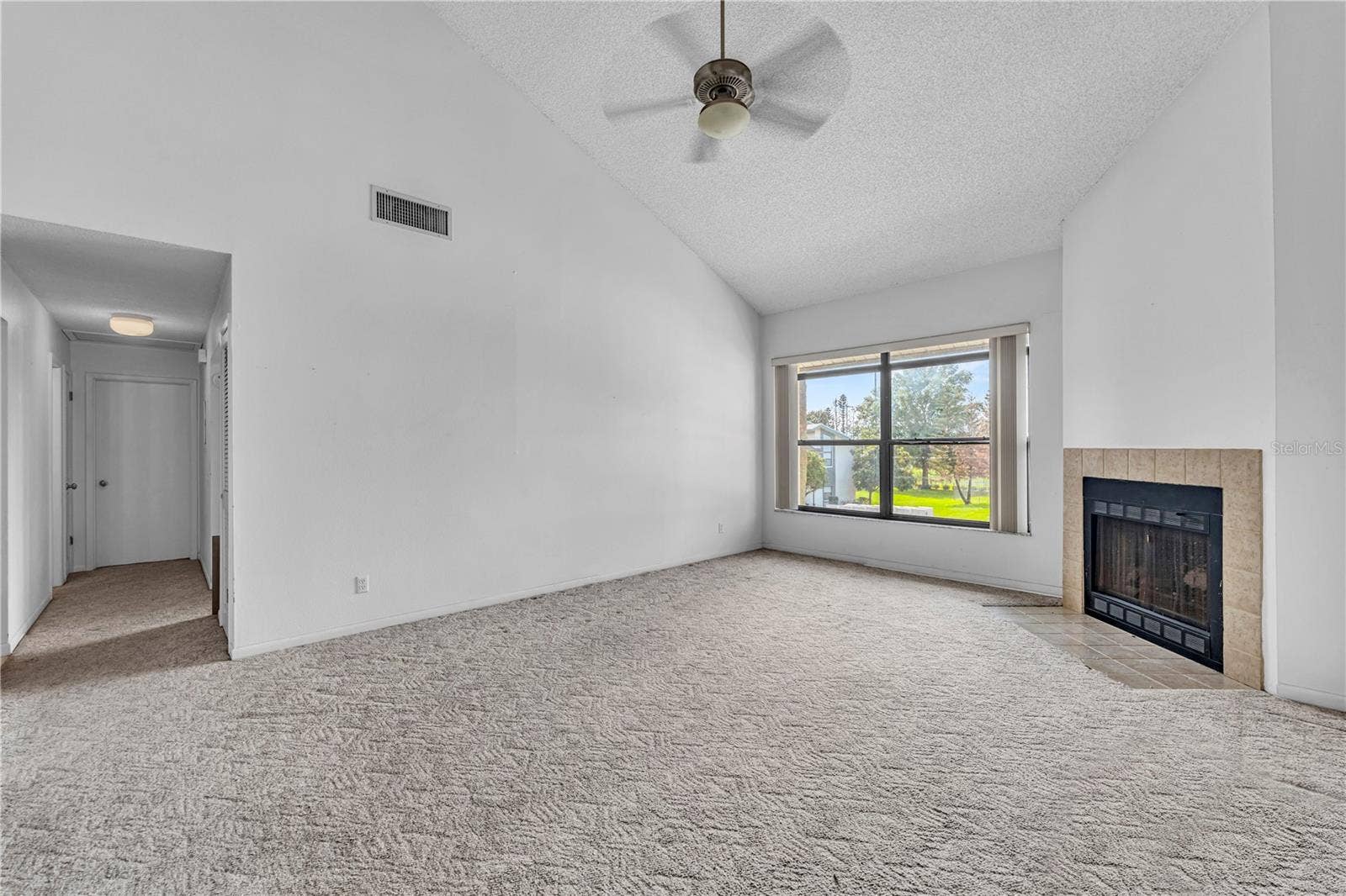 2050 SAN MARCOS DRIVE SE, #211, Winter Haven, FL 33880 2050 SAN MARCOS DRIVE SE, #211, Winter Haven, FL 33880