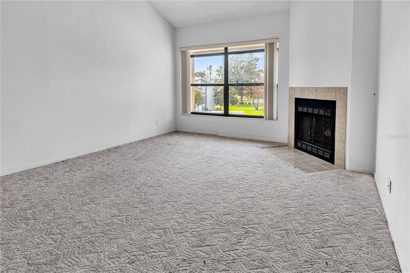 2050 SAN MARCOS DRIVE SE, #211, Winter Haven, FL 33880 2050 SAN MARCOS DRIVE SE, #211, Winter Haven, FL 33880