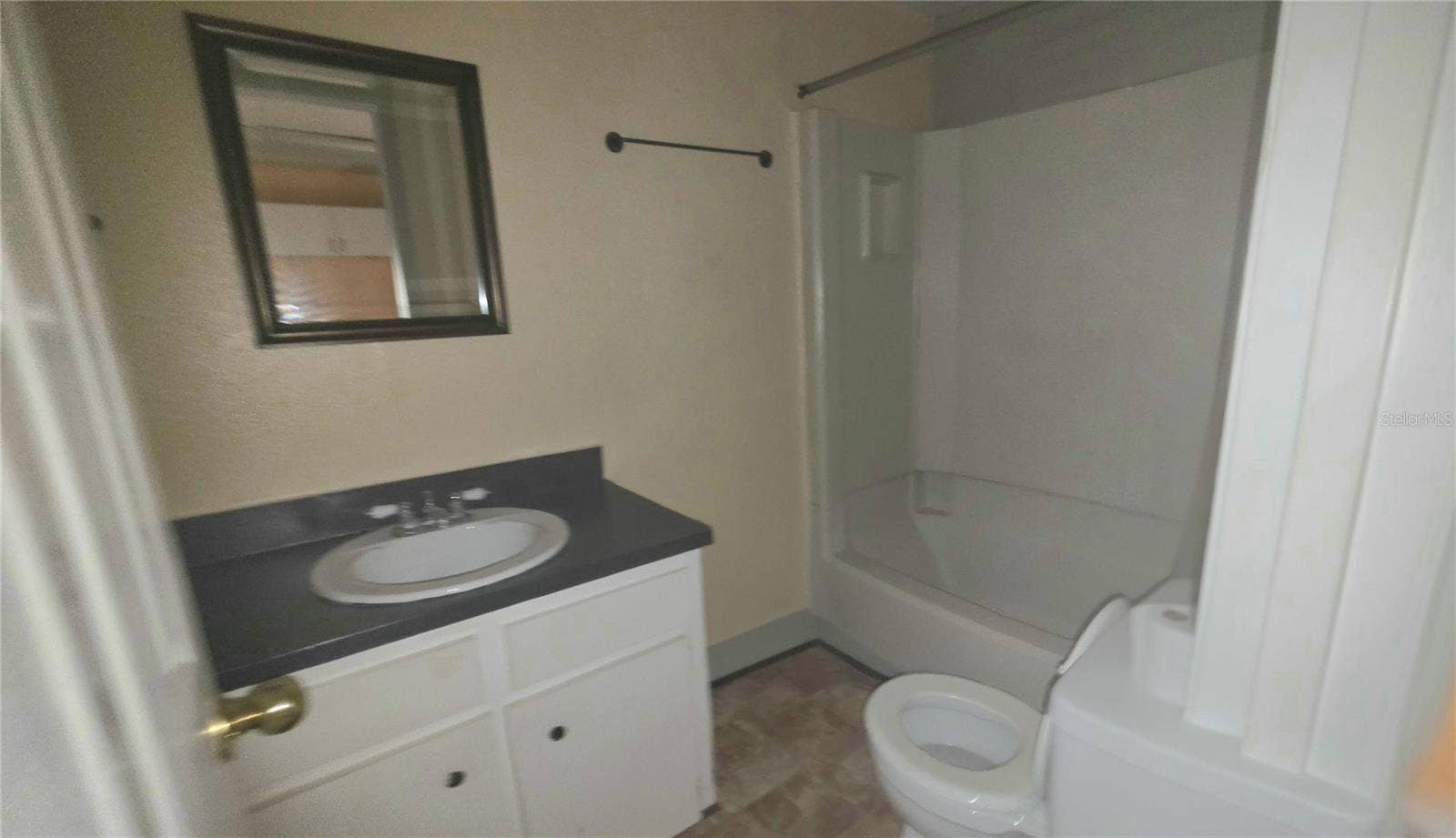 Cottage bathroom 1