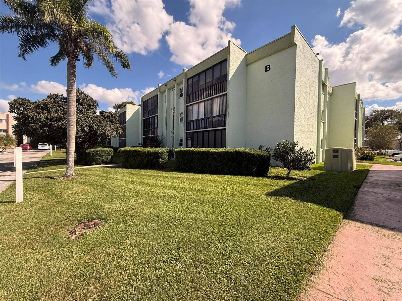1130 N LAKE PARKER AVENUE, #B112, Lakeland, FL 33805 1130 N LAKE PARKER AVENUE, #B112, Lakeland, FL 33805
