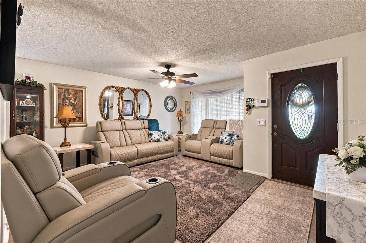 1004 JOAN AVENUE, Dundee, FL 33838 1004 Joan Ave Dundee, FL 33838