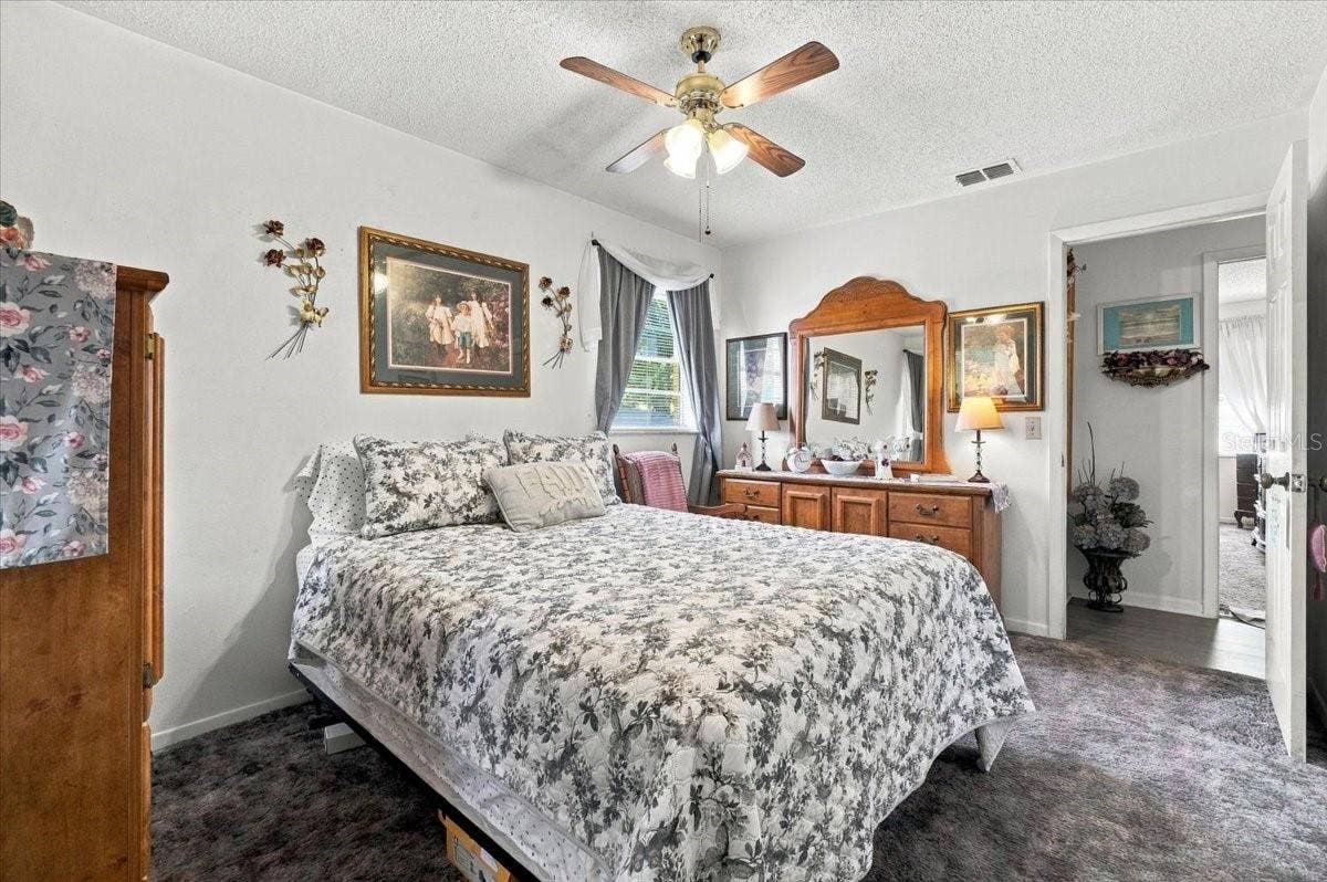1004 JOAN AVENUE, Dundee, FL 33838 1004 Joan Ave Dundee, FL 33838