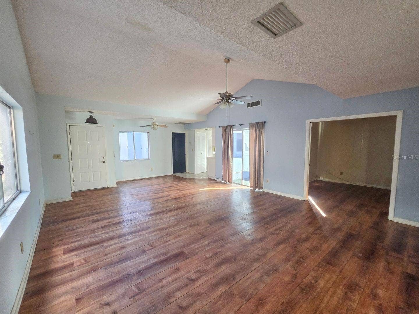 395 SAN JOSE DR, Winter Haven, FL 33884 Living/dining