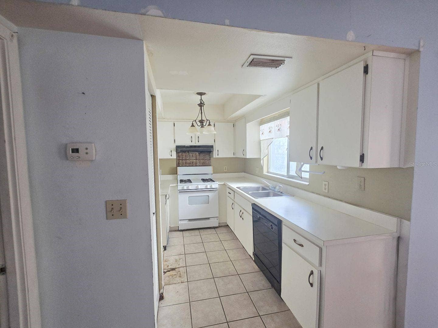 395 SAN JOSE DR, Winter Haven, FL 33884 Kitchen
