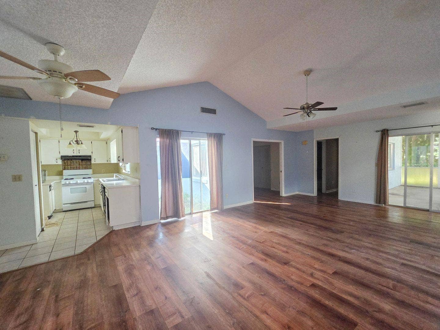 395 SAN JOSE DR, Winter Haven, FL 33884 Dining area