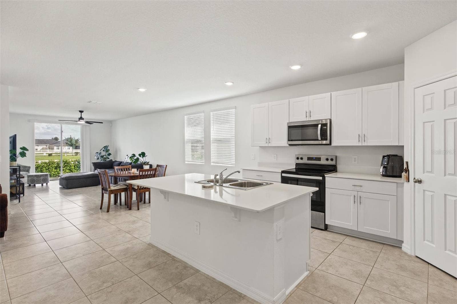 3789 GIORGIO DRIVE, Winter Haven, FL 33884 3789 GIORGIO DRIVE, Winter Haven, FL 33884