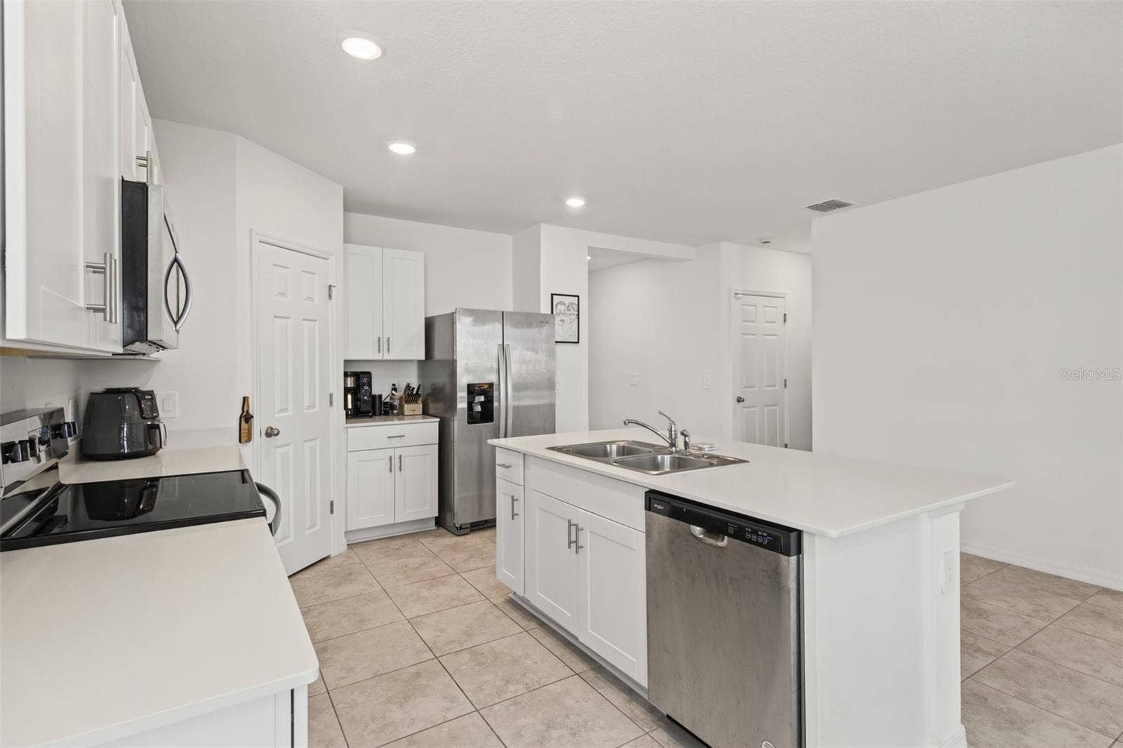 3789 GIORGIO DRIVE, Winter Haven, FL 33884 3789 GIORGIO DRIVE, Winter Haven, FL 33884