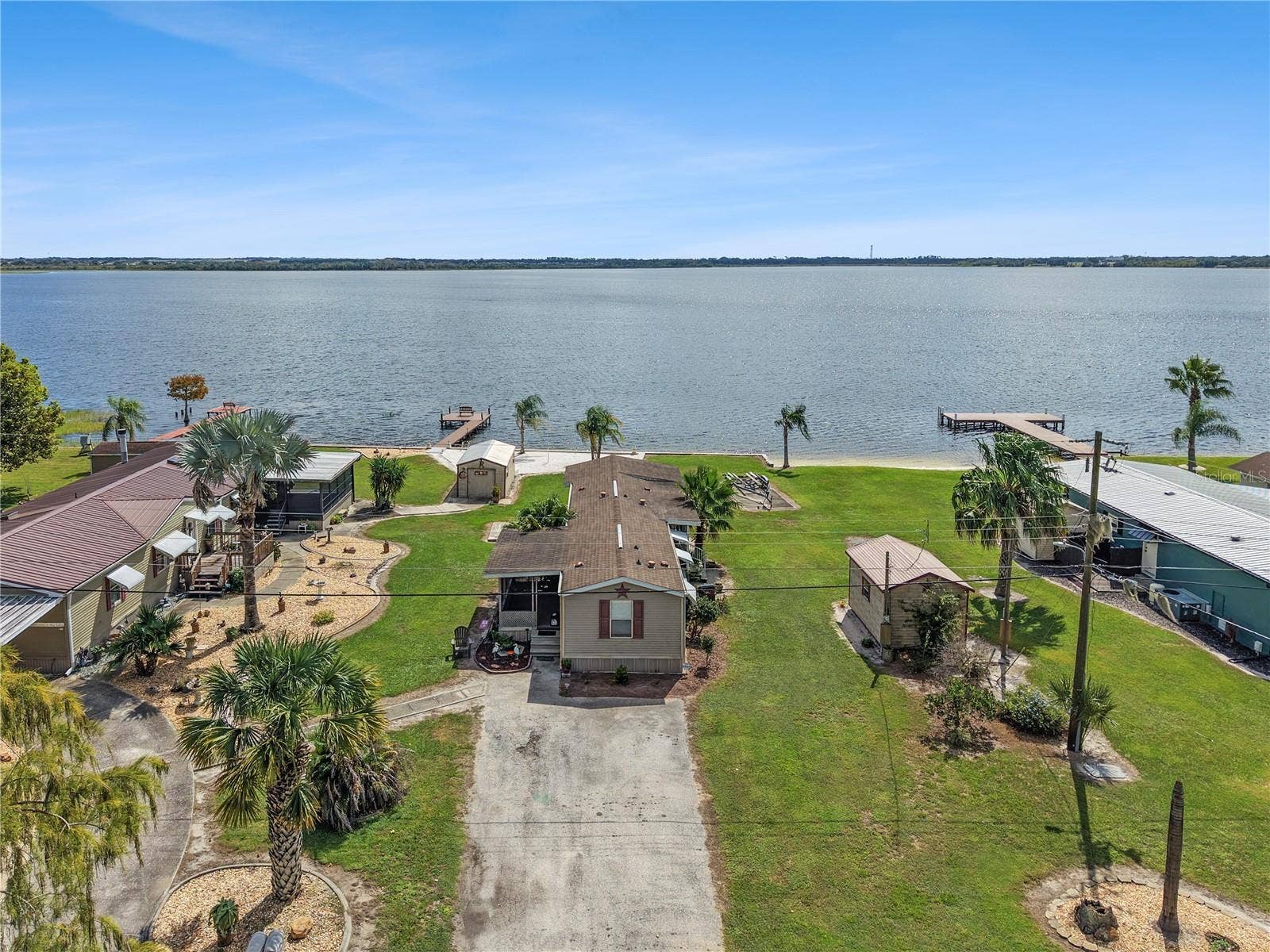3208 LAKEVIEW DRIVE, Haines City, FL 33844 3208 LAKEVIEW DRIVE, Haines City, FL 33844