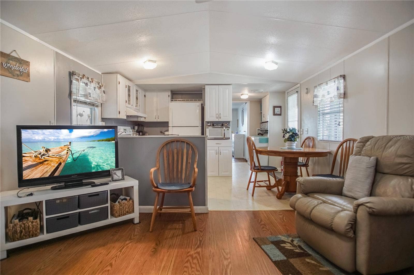 3208 LAKEVIEW DRIVE, Haines City, FL 33844 3208 LAKEVIEW DRIVE, Haines City, FL 33844