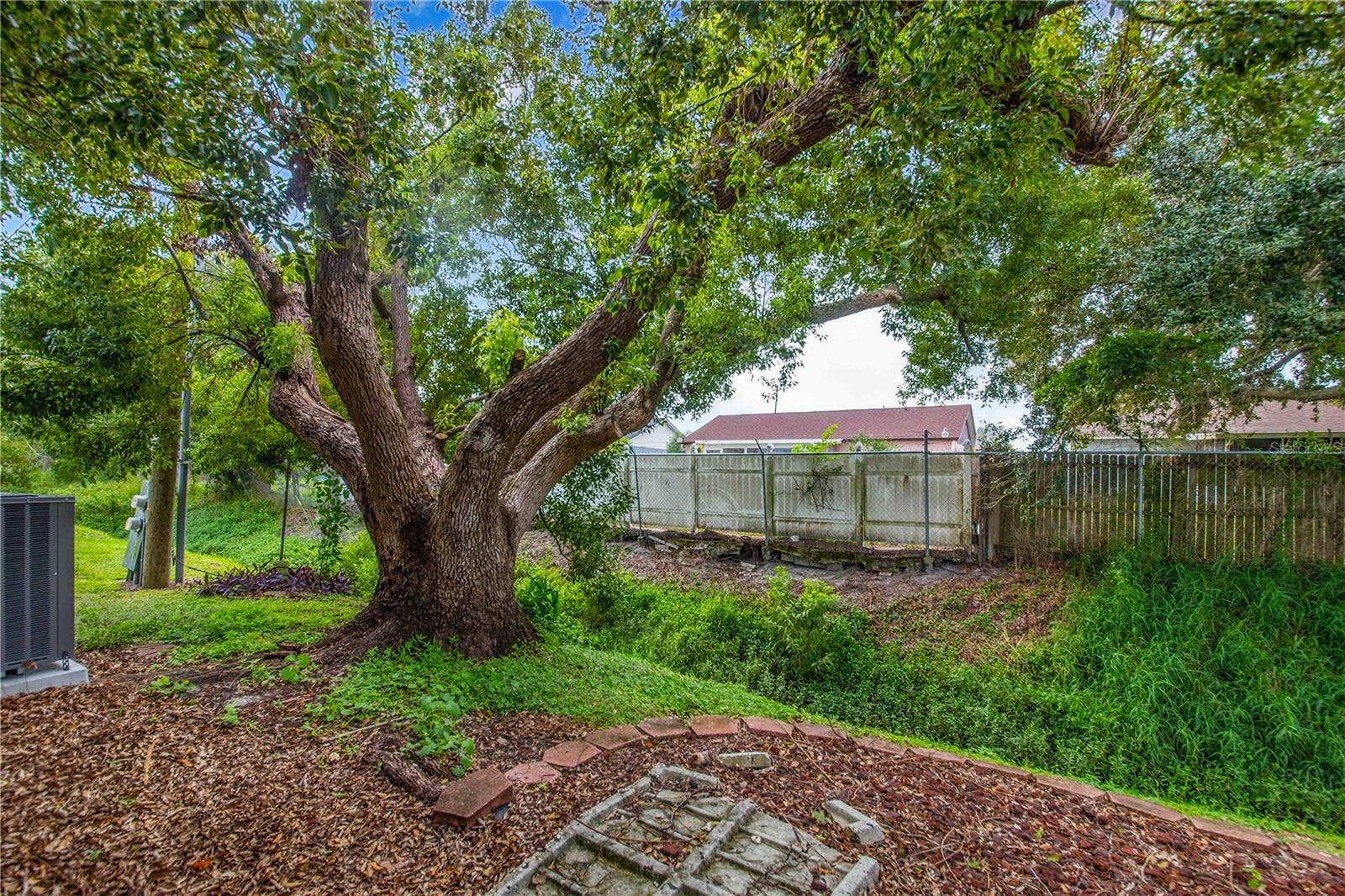 4171 ROLLING OAKS DRIVE, Winter Haven, FL 33880 4171 ROLLING OAKS DRIVE, Winter Haven, FL 33880