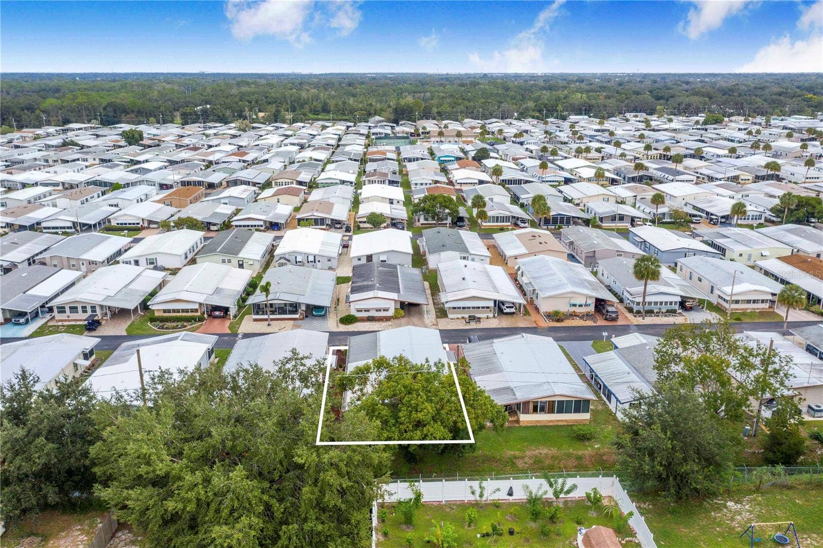 4171 ROLLING OAKS DRIVE, Winter Haven, FL 33880 4171 ROLLING OAKS DRIVE, Winter Haven, FL 33880